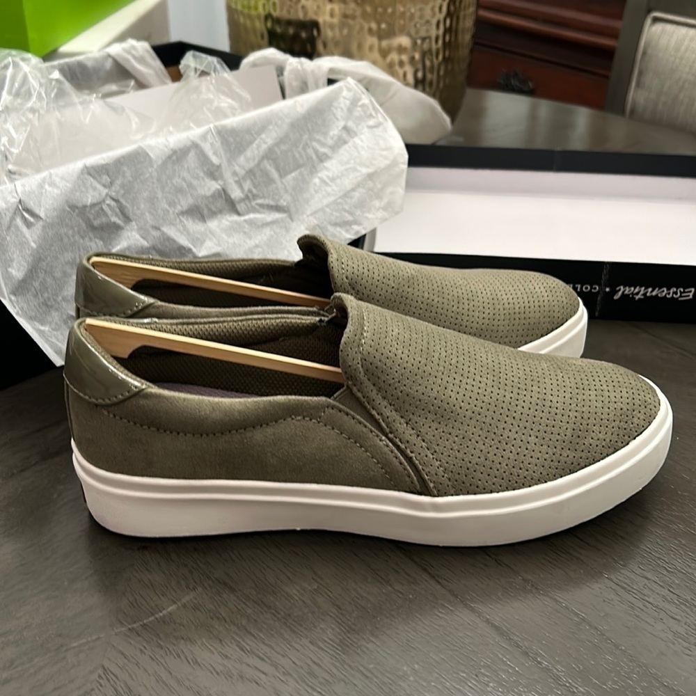 Women's Dr. Scholl's Madison Slip On Laceless Fashion Sneakers - Picture 4 of 15